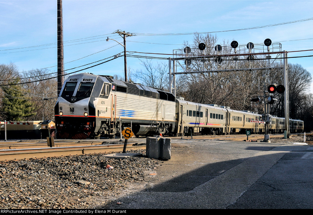 NJT 4014 pn train 1157